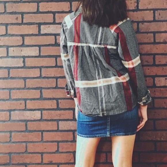 Cropped flannel blouse! - Picture 3 of 4